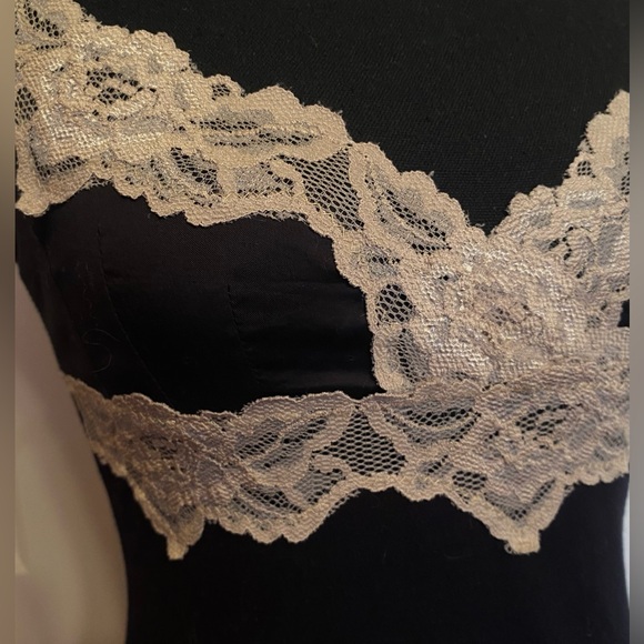 MNG Sexy Black Camisole Ivory Lace Trim Tank - Picture 6 of 8